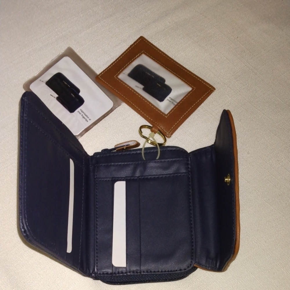 Wallet - Picture 4 of 10